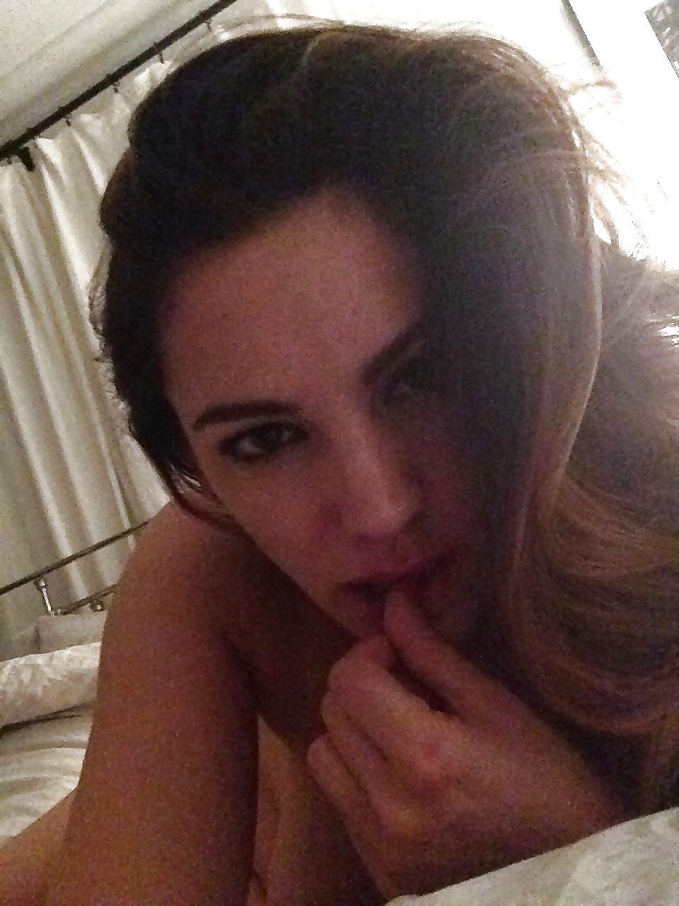 Kelly Brook leaked pictures (10/47)
