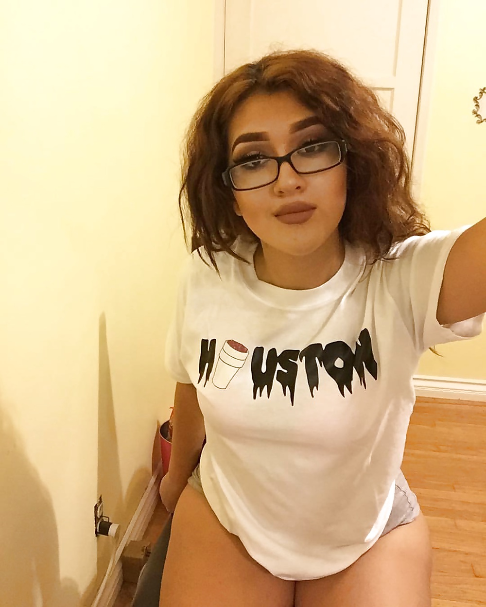 Busty_Teen_Latina_Friend (20/33)
