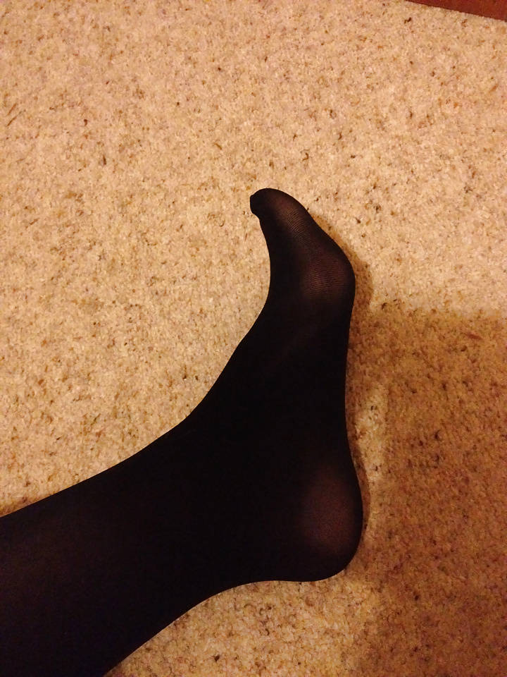 pics of scottish female legs+feet in tights+stockings 3 (21/33)