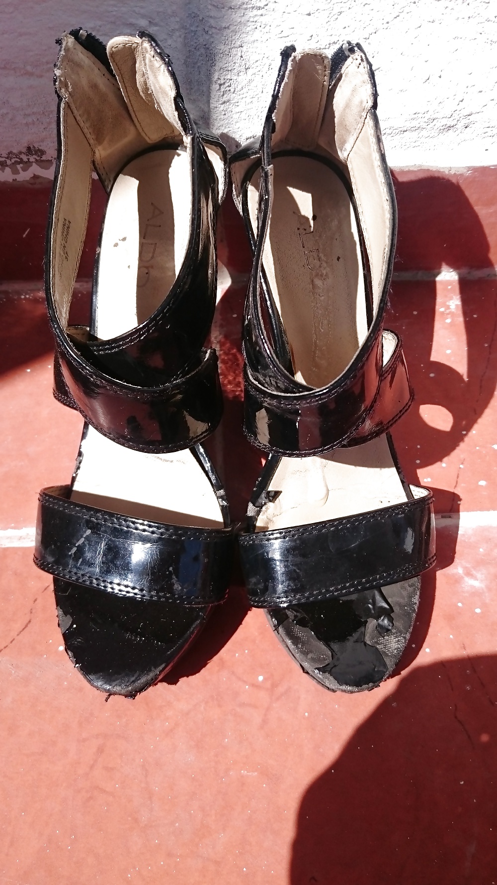 Arabic sexy sandals cummed  (1/4)