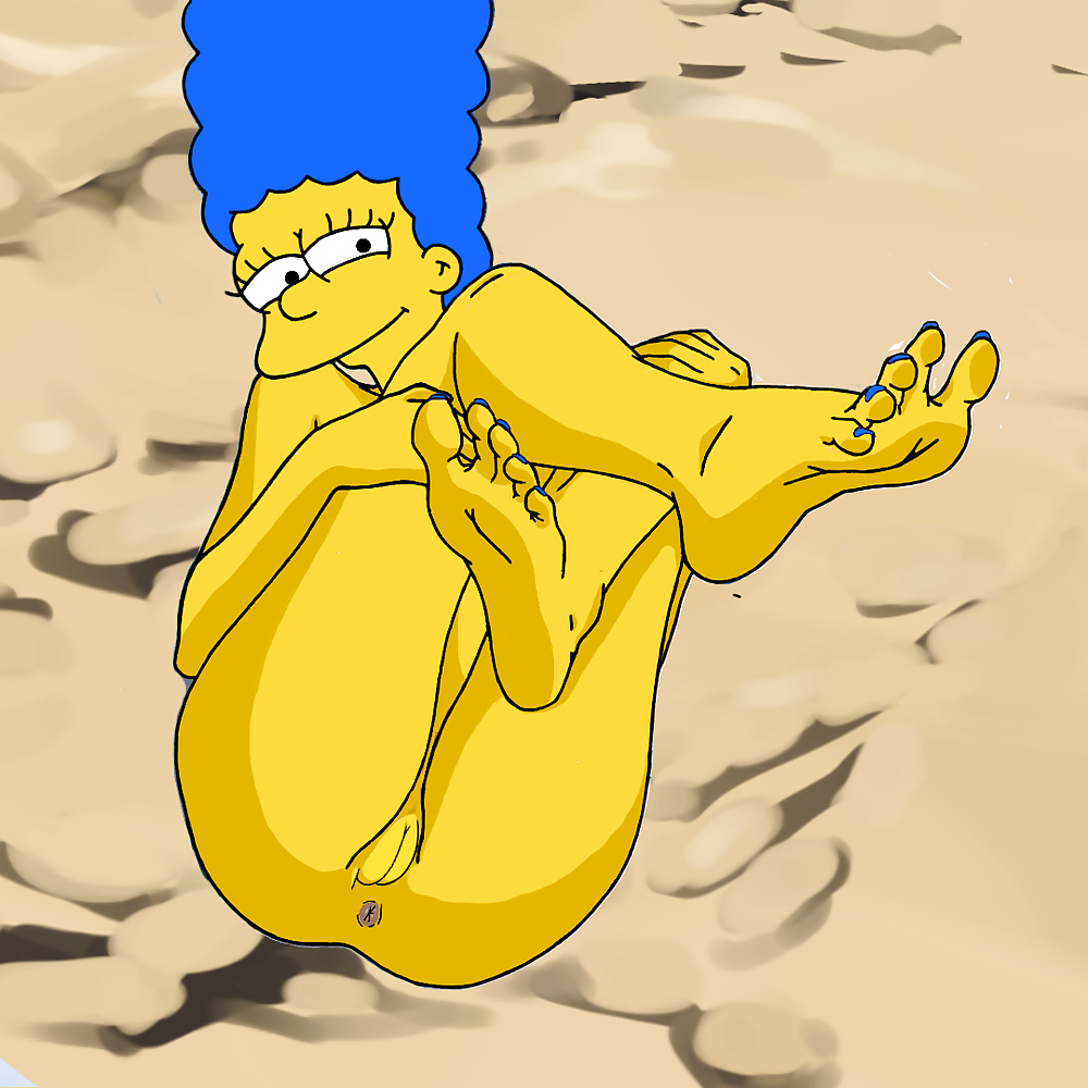 Marge Simpson-Slut About Town 2 - Photo #4.