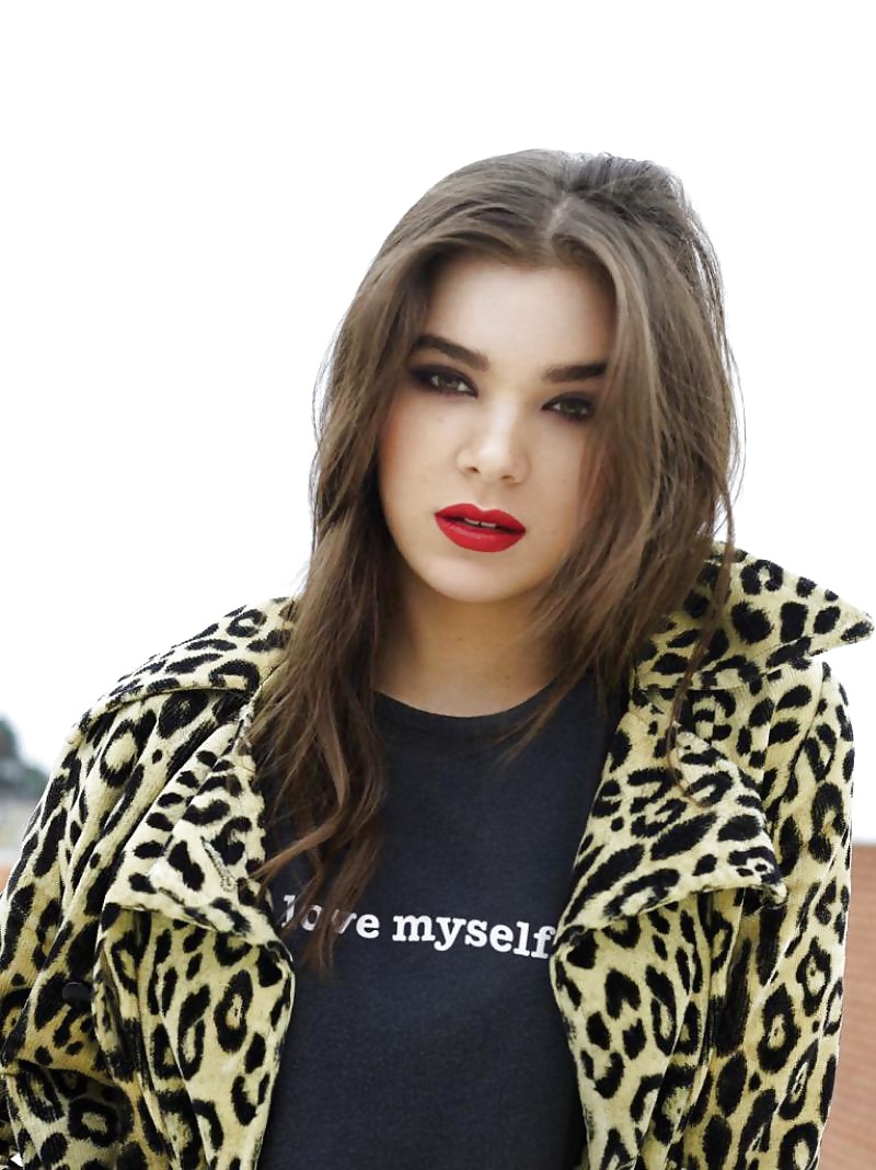 Hailee Steinfeld (The best pictures for cum tribute video) (6/35)