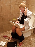 Girls_Sitting_On_The_Toilet_Megamix (12/60)
