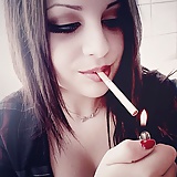 Smoking_fetish_sexy_young_babes_11 (8/14)