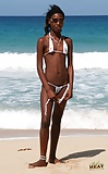 Very_Skinny_Hot_Ebony_on_the_Beach (22/89)