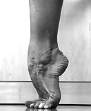 Sexy_flexible_dancers_legs_n_feet (7/8)