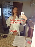 Sarah Hyland leaks in a Robe (2)