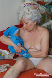 Cock-craving_granny_Agnes_pleasuring_her_hairy_pussy_with_a_dildo (10/20)