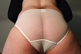 Few pantie pictures from i vid i just dwnlded (4)