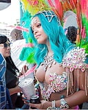 Rihanna 2017 (10)