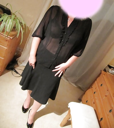 Wife_Dressed_and_Undressed_2 (2/14)