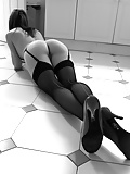 Ladies_in_lingerie_and_Stockings_Black_ _White_ (15/18)