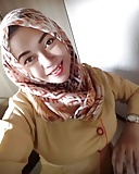 indonesian_jilbab_hijab_babe_with_big_boobs (14/18)