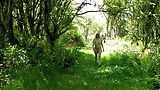 Walking_naked_in_the_woods (8/12)