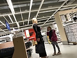 Sexy_moms_in_the_shops (24/25)