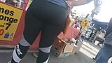 Thick phat ass booty meat in spandex (8)