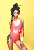 Ebony_girls_in_swimsuits (13/18)