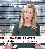German cute blonde tv moderator (8/19)