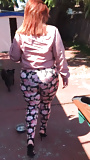 Beautiful_Pawg_in_Heels_and_Floral_Leggings (2/5)