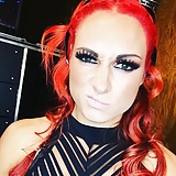 Becky_Lynch_good_pics_for_tributes (1/7)