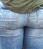 Scratch & sniff teen ass in butt tight jeans  (28)