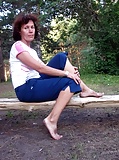 barefooted_Ukrainian_wives (17/51)