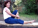 barefooted_Ukrainian_wives (14/51)