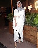 Stunning_Arab_Hijabi (1/37)