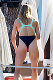 Eugenie_Bouchard_in_a_thong_swimsuit_at_the_beach (22/28)