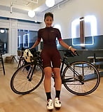 Korean Cyclist fat cameltoe (12)