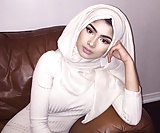 Stunning_Bengai_Hijabi_from_Canada (14/17)