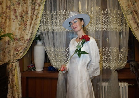In_Wedding_Dress_and_White_Hat (12/53)