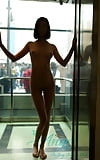 Chinese_girl_nude_in_public (16/47)