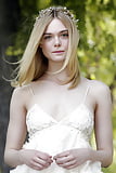 Elle_Fanning_for_cum_and_comment (18/21)