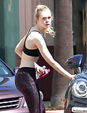 Elle_Fanning_for_cum_and_comment (4/21)