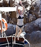 Ellie Goulding Bikini in Capri, Italy 7-917 (2/6)