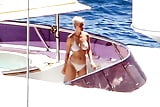 Katy_Perry_Bikini_on_a_yacht_in_Italy_7-11-17_ (10/10)