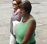 Nice_Big_Busty_Candid_Mature_in_Green (9/11)