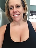 MILF_Amy_With_E_Cups_Exposed (3/14)