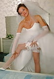 Russian_wedding_bride_and_bridesmaids_in_stockings_2 (22/96)