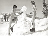 Vintage_teen_nudists_winter_games (3/6)