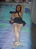 Amateur_French_MILF_wearing_shiny_DIM_Up_stockings (28/42)