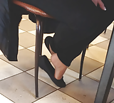 Candid_Mature_Black_Flats_With_Nylons (4/10)
