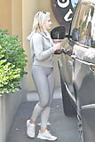 Chloe_Moretz_in_Leggings_O A_around_Beverly_Hills_7-25-17 (9/44)