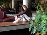 Russian_barefoot_girl_posing_for_me (19/83)