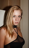 Stunning_Nordic_blonde_in_black_lingerie (22/30)