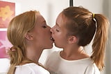 Horny_teens_lesbians_playing_with_pussies_and_strapon (9/19)