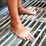 Elena_Lansky _my_mom_walks_barefoot (63/98)