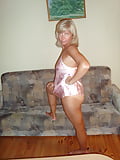 Blonde_milf_undressing_and_posing (6/31)