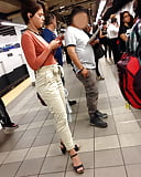 braless_hottie_on_the_NYC_subway_voyeur (14/19)